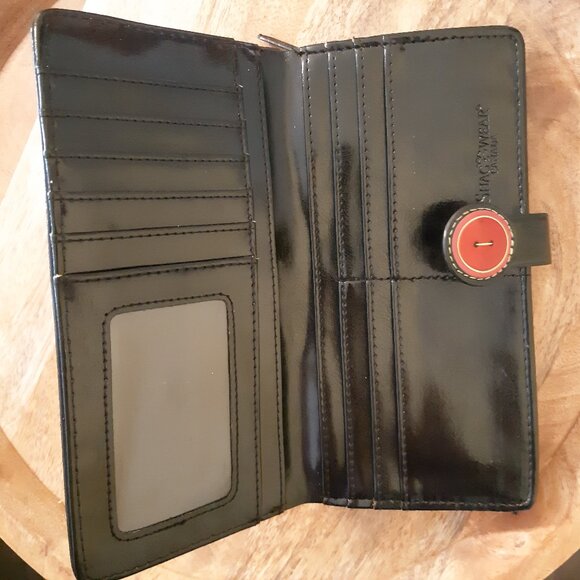 *NWOT Shag Wear Oh Sew Chic Sewing Machine Button Black Wallet Magnetic Snap - Picture 4 of 5